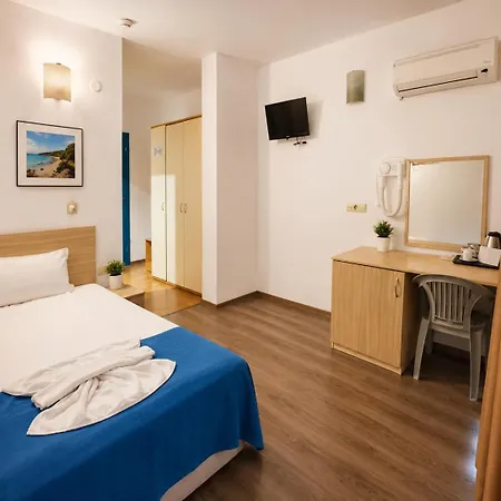 Largo Light Hotel 3*