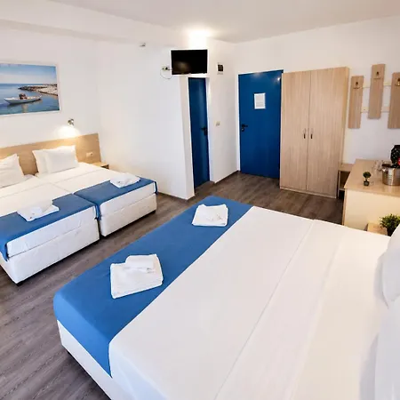 Hotel Largo Light